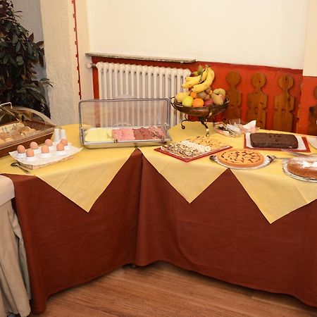 Albergo Altavilla Tirano Extérieur photo