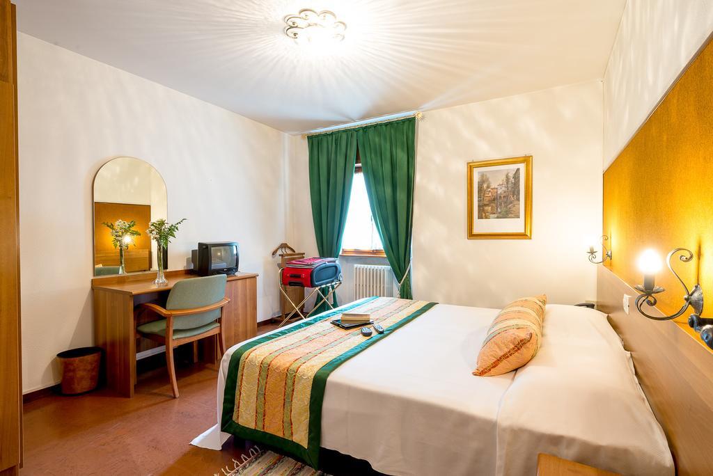 Albergo Altavilla Tirano Chambre photo