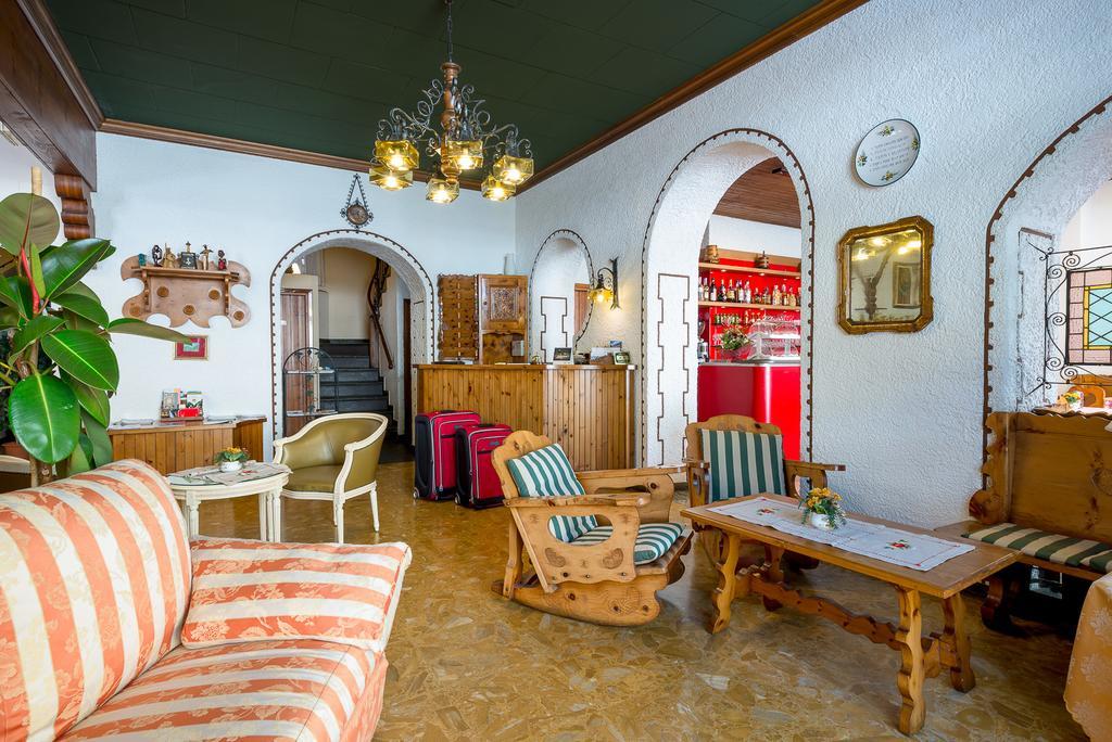 Albergo Altavilla Tirano Extérieur photo