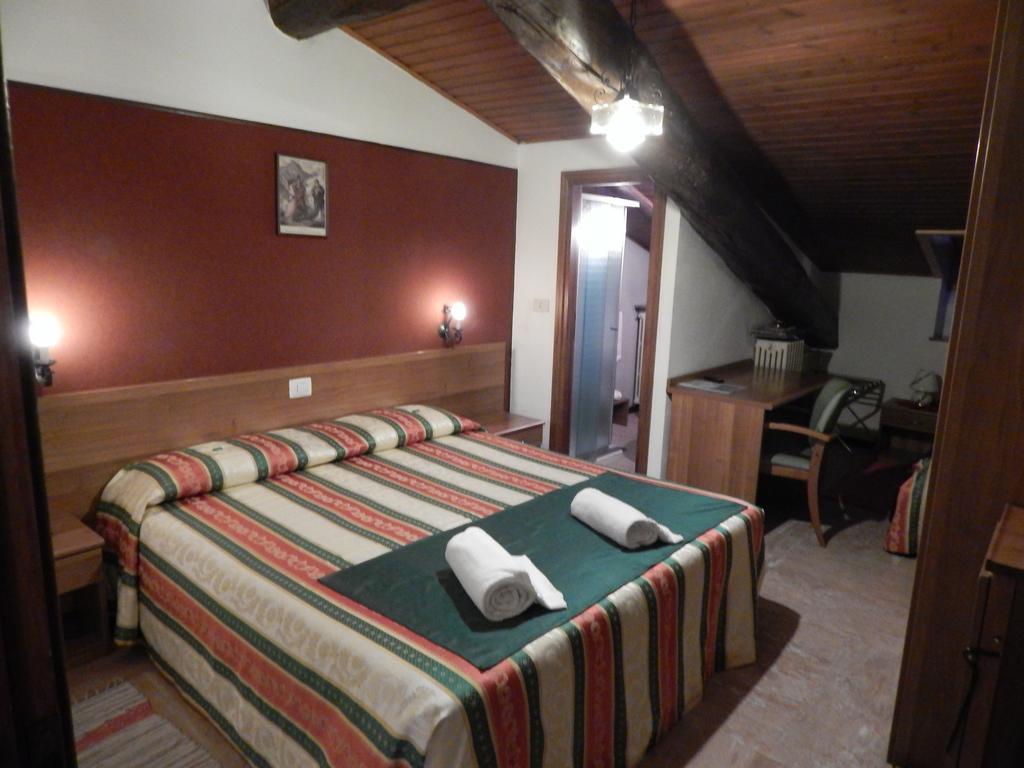 Albergo Altavilla Tirano Extérieur photo