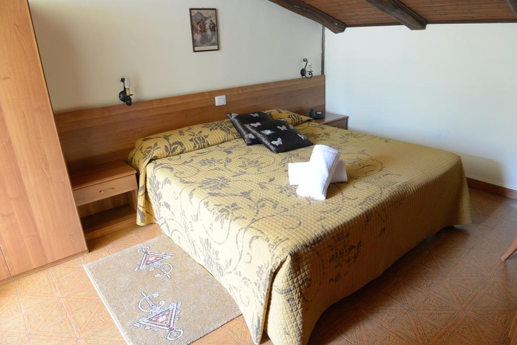 Albergo Altavilla Tirano Extérieur photo