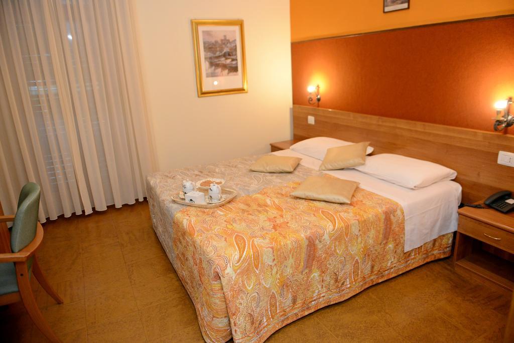 Albergo Altavilla Tirano Extérieur photo