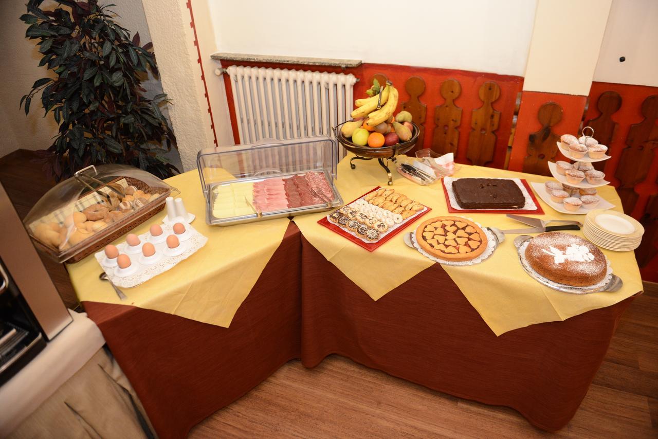 Albergo Altavilla Tirano Extérieur photo